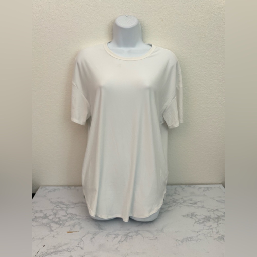 Old Navy Active Round Neck Short Sleeve Ivory Shirt Sz XS Cloud 84 Soft Top